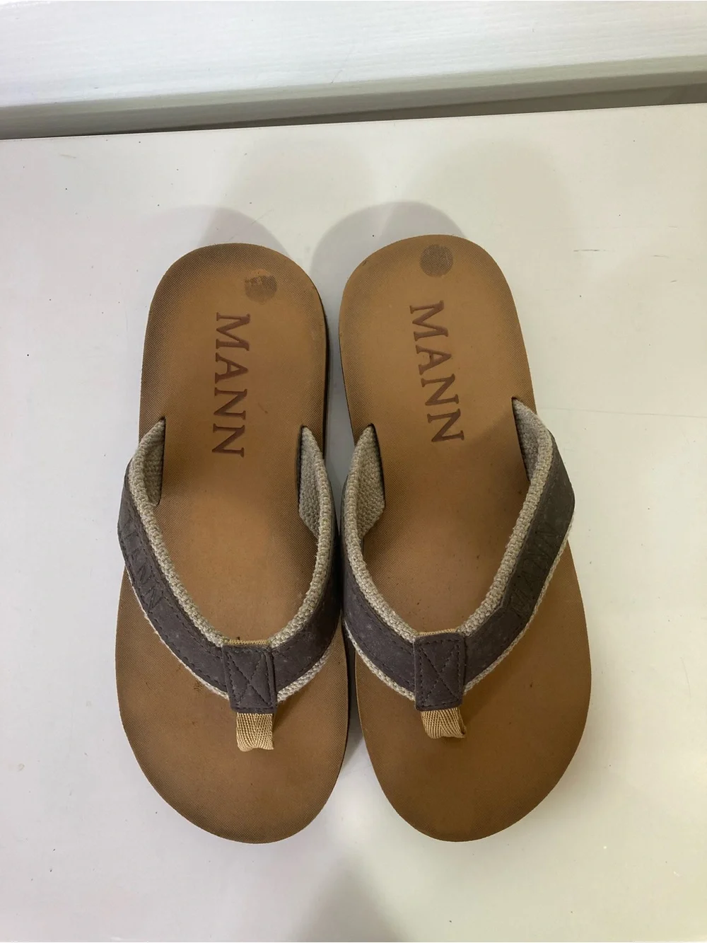 MANN Sandals Men 10.5 Brown Thong